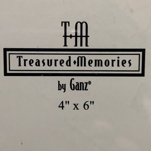 ganz Treasured Memories Hallmark wall decor frame holds 4x6 photo - Picture 6 of 8